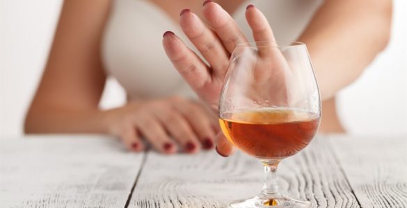 Названо п'ять головних наслідків відмови від алкоголю