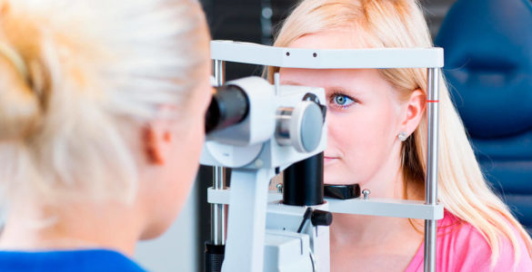 Ризик яких захворювань очей збільшується після 40 років