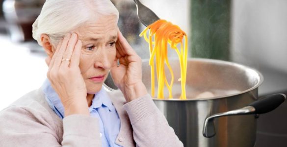 Мозок нездоровий: лікар на прикладі варіння макаронів пояснила тривожний симптом деменції