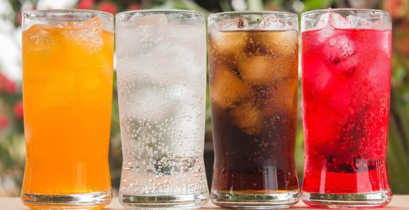 Які напої найкраще рятують від спраги у спеку: поради експертів